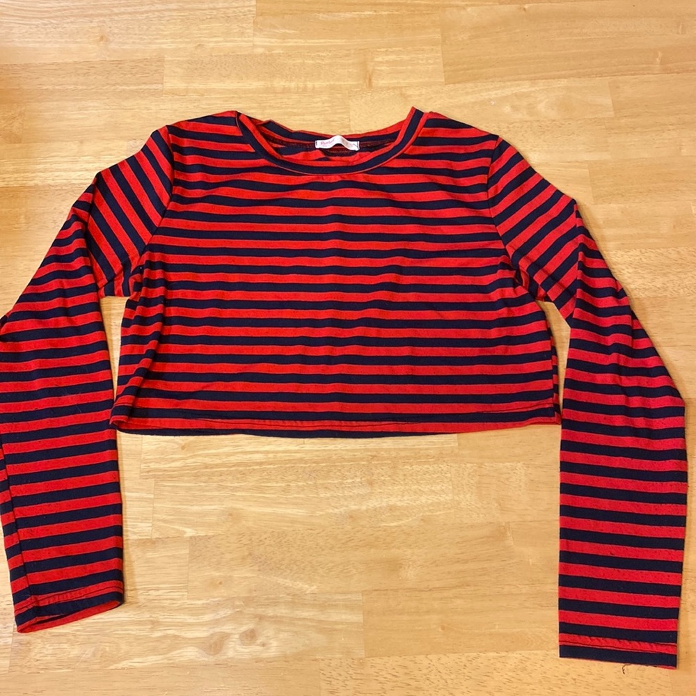 Striped women’s crop top